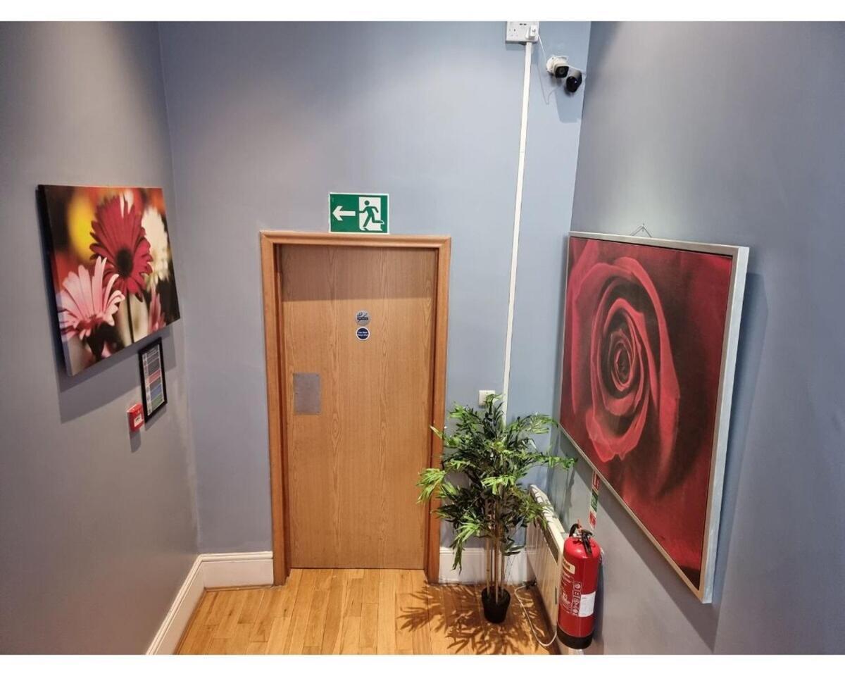 F301-Awesome 3Rd Flr Studio Fits 1 Near Hyde Park ロンドン エクステリア 写真